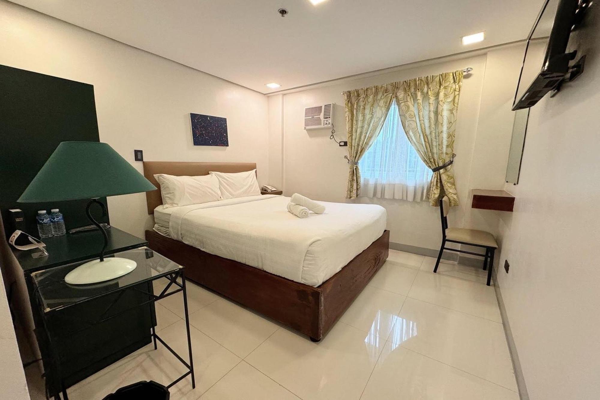 Belltower Csheli Suites Bantay - Vigan Bagian luar foto