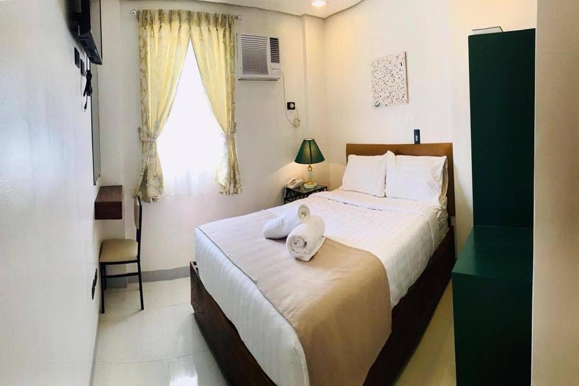 Belltower Csheli Suites Bantay - Vigan Bagian luar foto