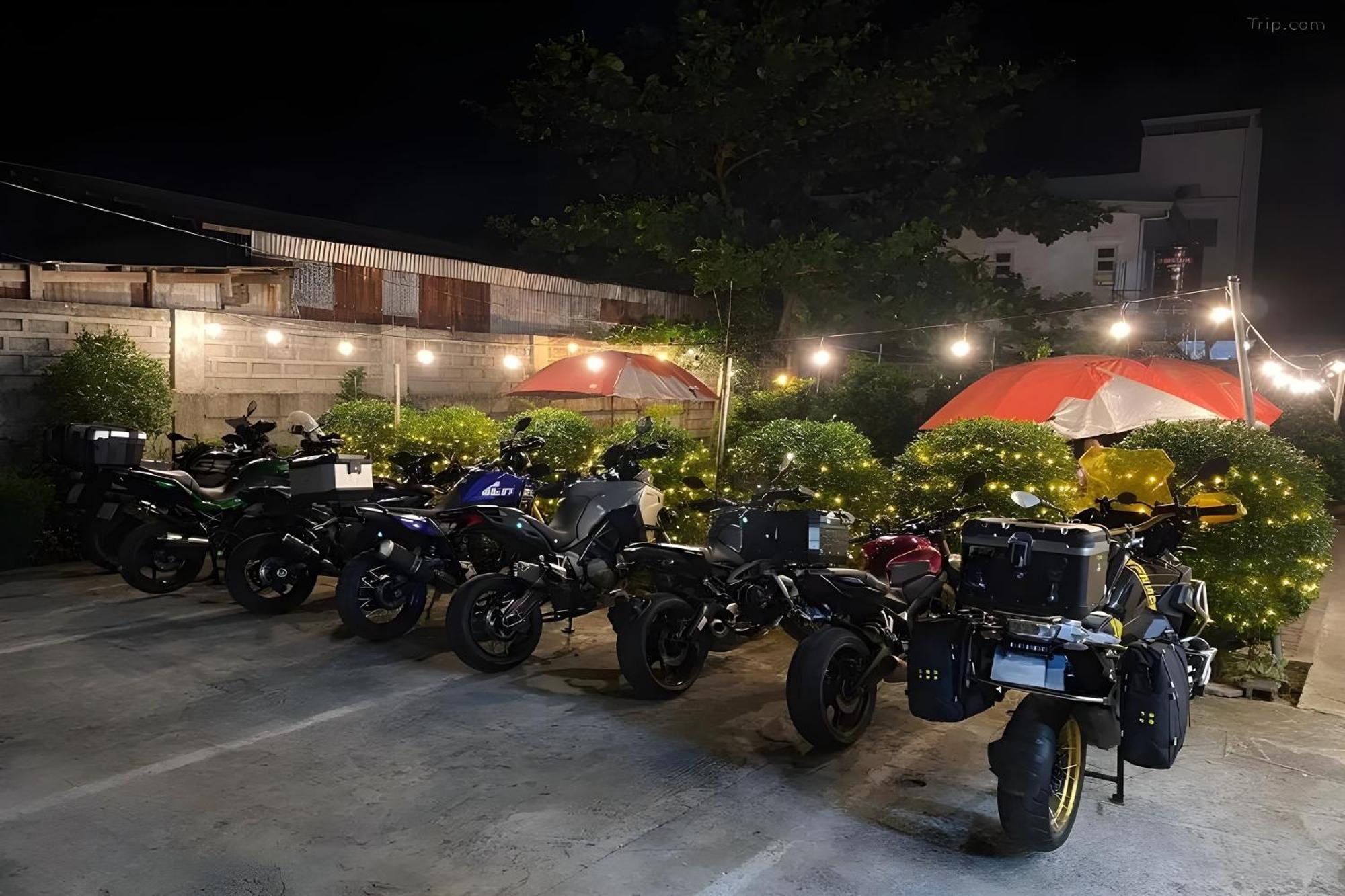 Belltower Csheli Suites Bantay - Vigan Bagian luar foto