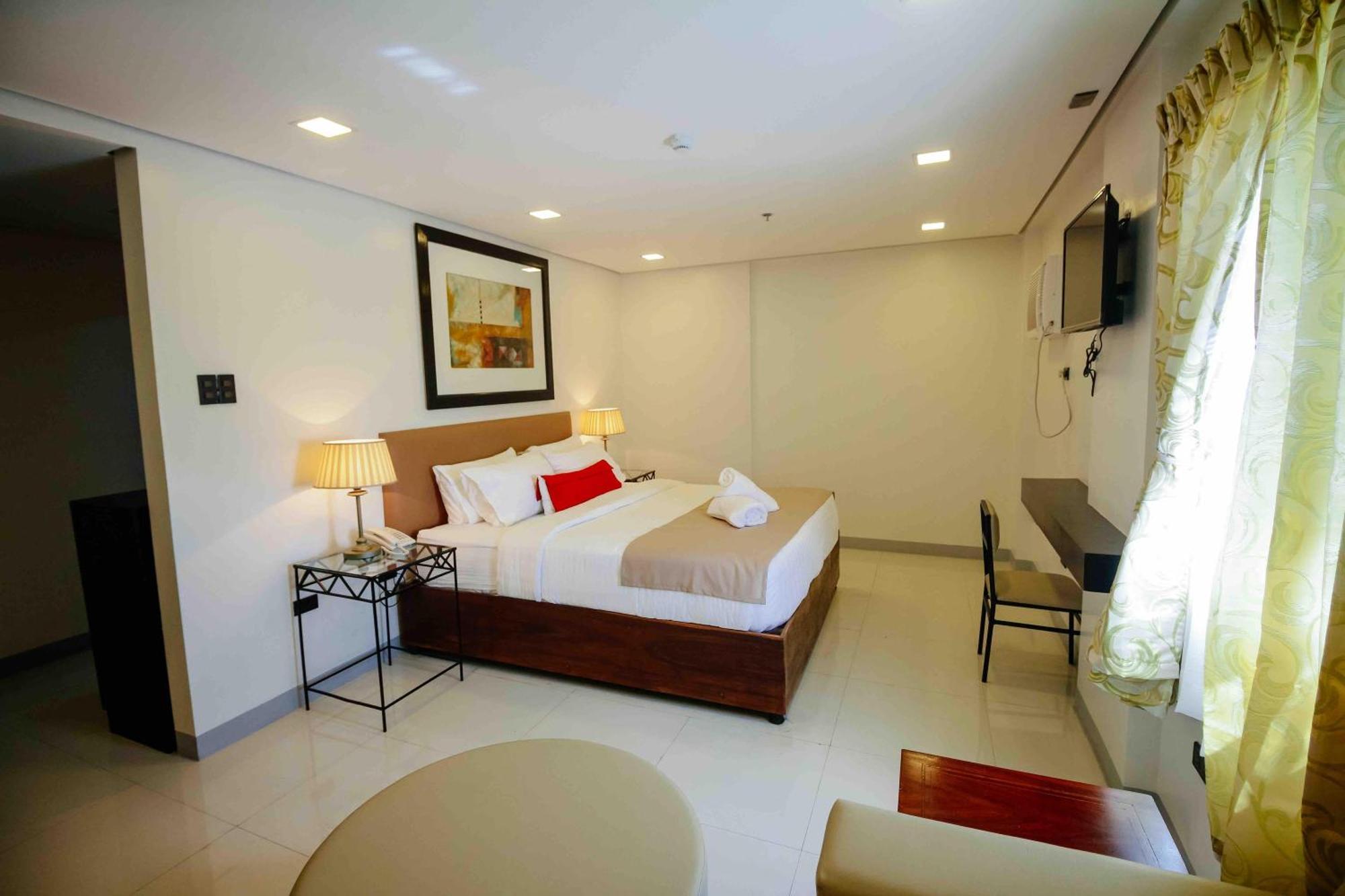 Belltower Csheli Suites Bantay - Vigan Bagian luar foto